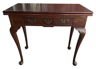 Antique Chippendale Style Mahogany Gateleg Table