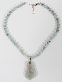 CHINESE LIGHT GRAY JADE PENDENT AND BEADED NECKLACE
