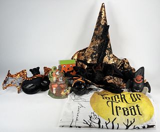 LARGE HALLOWEEN COSTUME HAT WITH BAT MASK