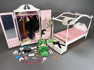 SUSY GOOSE BED FRAME & SUSY GOOSE BARBIE ARMOIRE WITH ACCESSORIES  