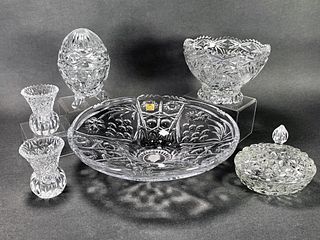 GLASS AND CRYSTAL SERVING DECORATIVE LOT