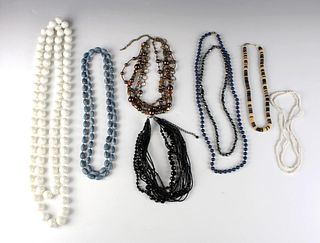 COSTUME JEWELRY NECKLACES LOT
