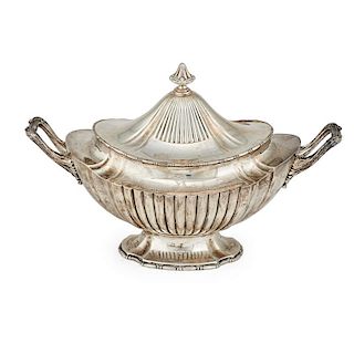 REED AND BARTON STERLING SILVER COVERED TUREEN