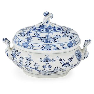 MEISSEN SOUP TUREEN AND COVER