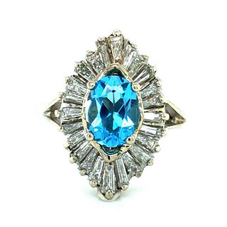 Intense Blue Aquamarine and Baguette Diamond Ring