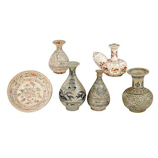 GROUP OF THAI AND VIETNAMESE POTTERY 泰國越南地區陶器一組