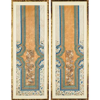 PAIR OF CHINESE NEEDLEWORK PANELS 中式針織掛毯