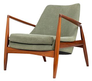 Ib Kofod-Larsen Seal Scandinavian Modern Chair