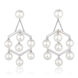 Pearl Dangling Earrings