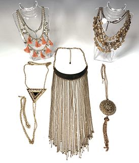 LOT OF FLASHY COSTUME JEWELRY NECKLACES
