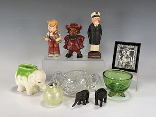 COLLECTION OF DECORATIVE FIGURES GLASS ITEMS