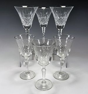 CRYSTAL AND GLASS WINE GLASSES 