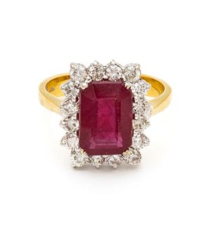 4.89ct Emerald Cut Ruby, .94ct Diamond & 18kt Yellow Gold Ring, 7g Size: 8