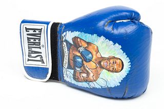 Floyd Mayweather Jr. Autographed Boxing Glove, L 11"
