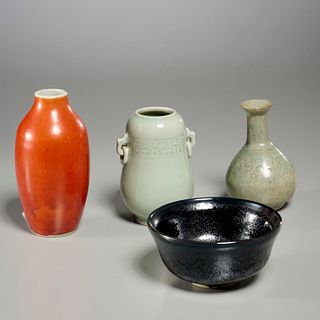 Group Asian monochrome porcelains