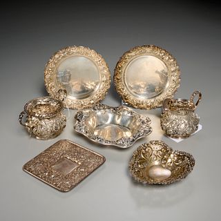 Group American sterling repousse tablewares