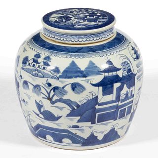 CHINESE EXPORT PORCELAIN BLUE AND WHITE CANTON GINGER JAR WITH COVER