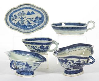CHINESE EXPORT PORCELAIN BLUE AND WHITE CANTON SAUCE BOATS, LOT OF FOUR