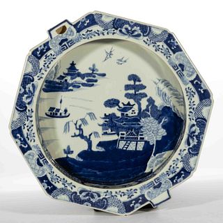 CHINESE EXPORT PORCELAIN BLUE AND WHITE PORCELAIN HOT WATER PLATE