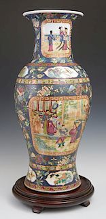 Chinese Porcelain Baluster Vase, 20th c., with flo