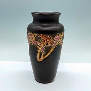 Roseville Pottery Vase, Rosecraft Vintage