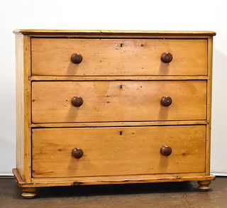 ANTIQUE PINE CHEST OF DRAWERS