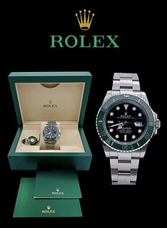 A Rolex Submariner Oyster Perpetual Date, Men Watch. Box and COA