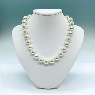 Lauren Ralph Lauren Elegant Vintage Faux Pearl Necklace