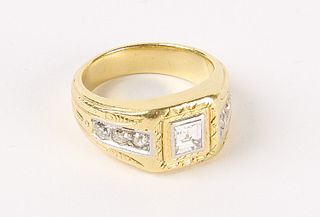 18K Yellow Gold Ring