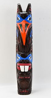 HAND-CARVED WOOD NATIVE AMERICAN TOTEM