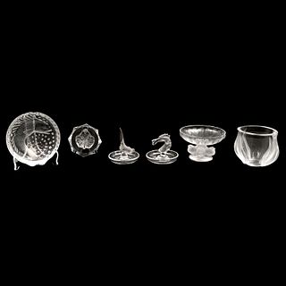 LOTE DE ARTÍCULOS DECORATIVOS FRANCIA SIGLO XX Elaborados en cristal transparente Sellados Lalique Acabados opáco Difere...