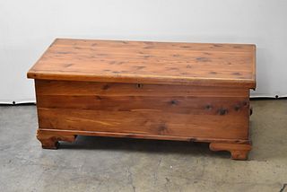 RED CEDAR MANUFACTURING COMPANY CHEST