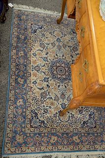 Isphahan Oriental throw rug. 
3'5" x 5'