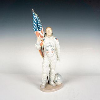 Apollo Landing 1006168 Ltd. - Lladro Porcelain Figurine