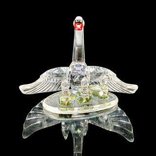 Swarovski Crystal Figurine, Swan Family 243373