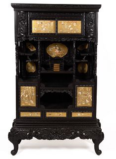 CHINESE CARVED HARDWOOD DISPLAY / CURIO CABINET