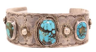NATIVE AMERICAN SILVER & TURQUOISE CUFF BRACELET