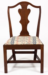 AMERICAN OR BRITISH CHIPPENDALE MAHOGANY SIDE CHAIR