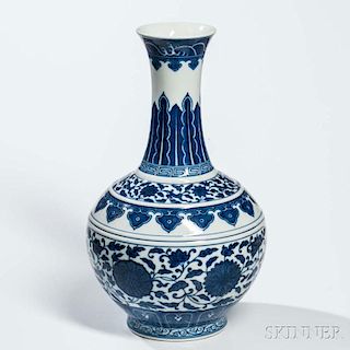 Blue and White Bottle Vase 青花纏枝花卉瓶