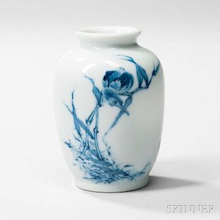 Small Blue and White Vase青花小罐