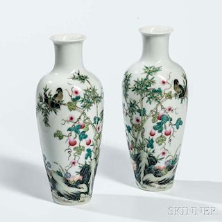 Pair of Famille Rose Vases 粉彩花鳥花瓶一對