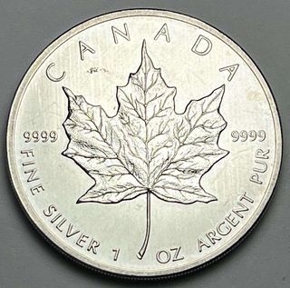 2012 Canada $5 Maple Leaf 1 ozt .9999 Silver 