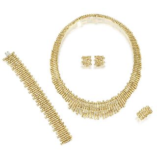 Gubelin Gold Fringe Jewelry Suite
