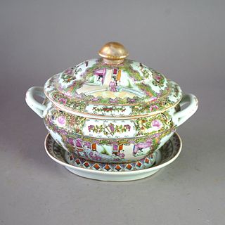 Antique Rose Medallion Chinese Hand Painted Lidded Tureen