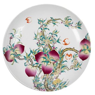 CHINESE EXPORT PORCELAIN FAMILLE ROSE MONUMENTAL CHARGER