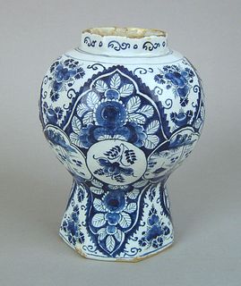 Dutch delft octagonal baluster vase, ca. 1740, wit