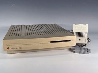 APPLE MACINTOSH LC III COMPUTER 