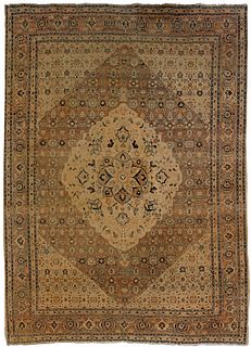 Roomsize Tabriz rug, ca. 1890, with a central meda