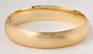 14K gold bangle bracelet