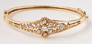 14K yellow gold and diamond bracelet
